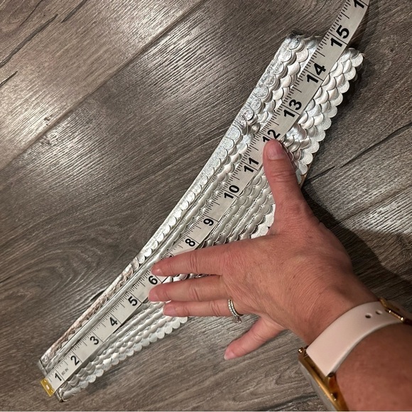 Vintage Charles Jourdan Belt Women's Silver Tone Metallic Leather Made France M - Picture 9 of 10